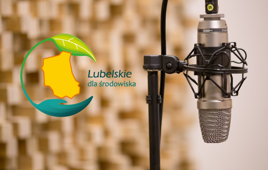 Zdjęcie przedstawiające po prawej stronie mikrofon radiowy a po lewej logotyp Lubelskie dla środowiska