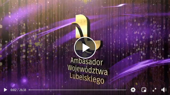 grafika z logotypem ambasadora województwa lubelskiego z przyciskiem play