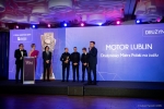 Jakub Kępa w imieniu zespołu Motor Lublin odebrał statuetką w kategorii „Drużyna Roku”
