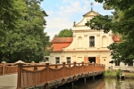 Kościół na wodzie w Zwierzyńcu. Fot. archiwum UMWL