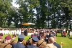 oficjalna uroczystość upamiętniająca na cmentarzu w Oosterbeek