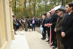 Odsłonięcie pomnika w Lasach Kozłowieckich upamiętniającego egzekucję Żydów