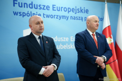 Wicemarszałek Województwa Lubelskiego Piotr Breś i Marszałek Województwa Lubelskiego Jarosław Stawiarski