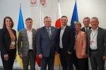 Wicemarszałek Zbigniew Wojciechowski w towarzystwie przedstawicieli delegacji z partnerskiego Obwodu Rówieńskiego