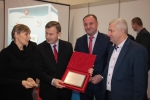 Od lewej: Małgorzata Bogudzińska, wicemarszałek Krzysztof Grabczuk, wicemarszałek Grzegorz Kapusta, Dariusz Bogudziński