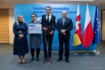 Dyrektor Anna Brzyska, Marszałek Jarosław Stawiarski i przedstawiciele Polskiego Związku Niewidomych Okręgu Lubelskiego