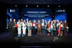 Pamiątkowe zdjęcie członków Rady Działalności Pożytku Publicznego V kadencji