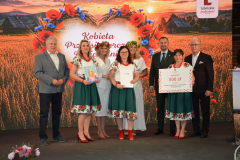 Ewa Wachowicz, dyr. Ewa Szałachwiej