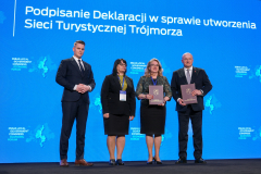 Uroczytości przekazania sprzętu strażackiego
