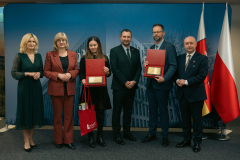 od lewej dr. Ewa Szałachwiej, Renata Bielecka, wicemarszałek Marek Wojciechowski, wicemarszałek Piotr Breś 
