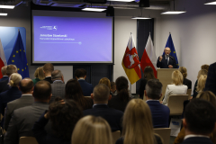 20251215111245__R5_6515