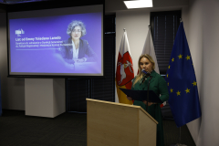 20251215112528__R5_6592