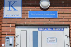 Drzwi wejściowe na oddział psychiatryczny szpitala przy ul. Abramowickiej w Lublinie