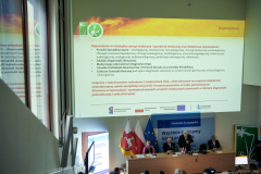 Prezentacja podczas konferencji prasowej