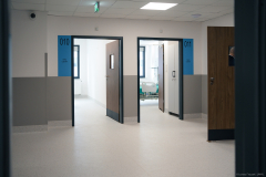 Regionalne Centrum Pulmunologii widok na sale pacjentów z korzytarza