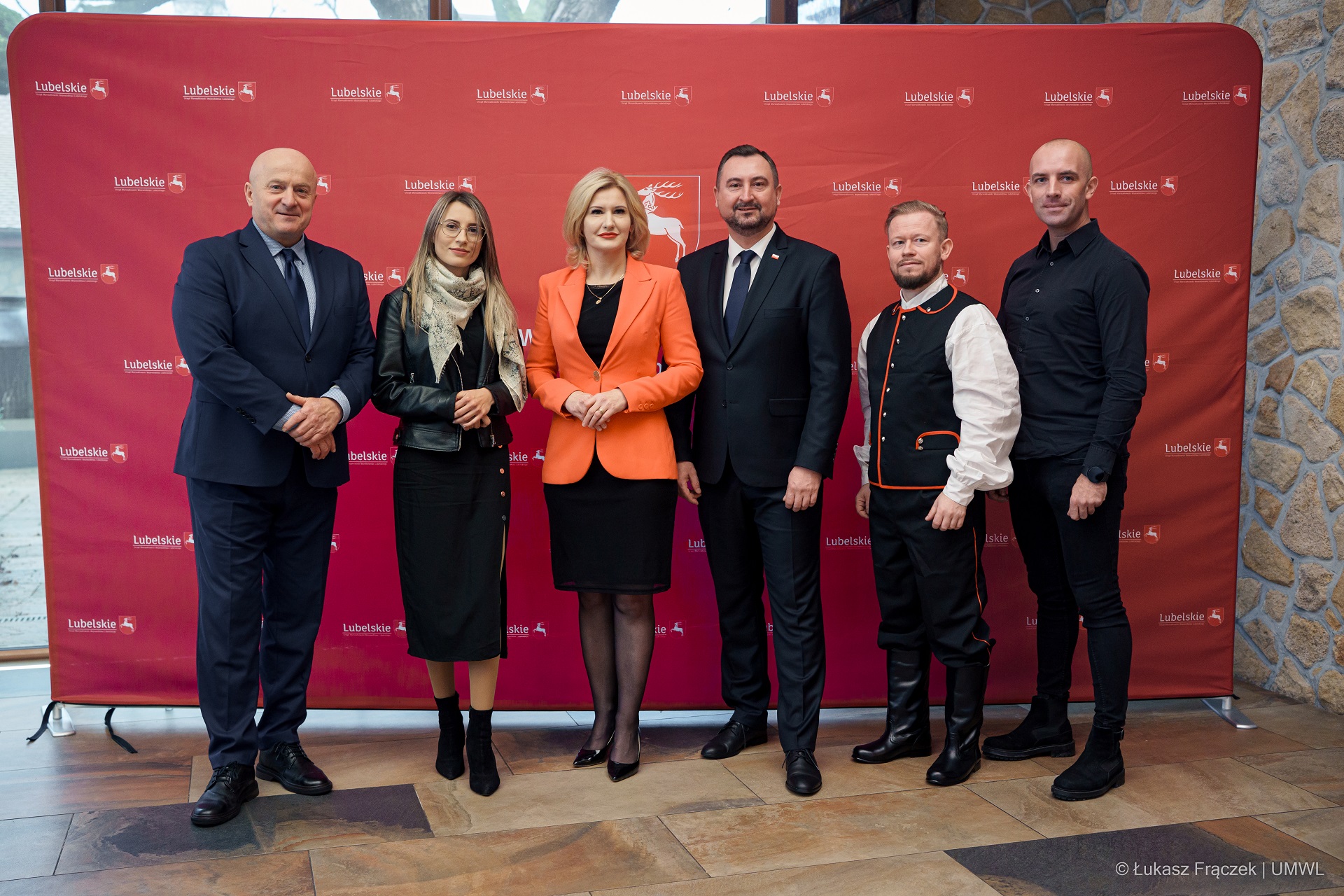 Goście Stałego Zespołu Roboczego, dwóch mężczyzn i jedna kobieta