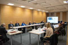 Członkowie oraz goście podczas posiedzenia SZR ds. Polityki Społecznej i Ochrony Zdrowia 