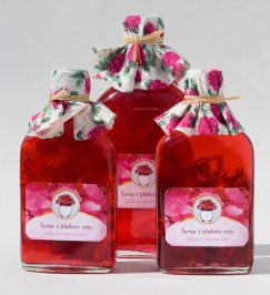 Syrop z platkow rozy