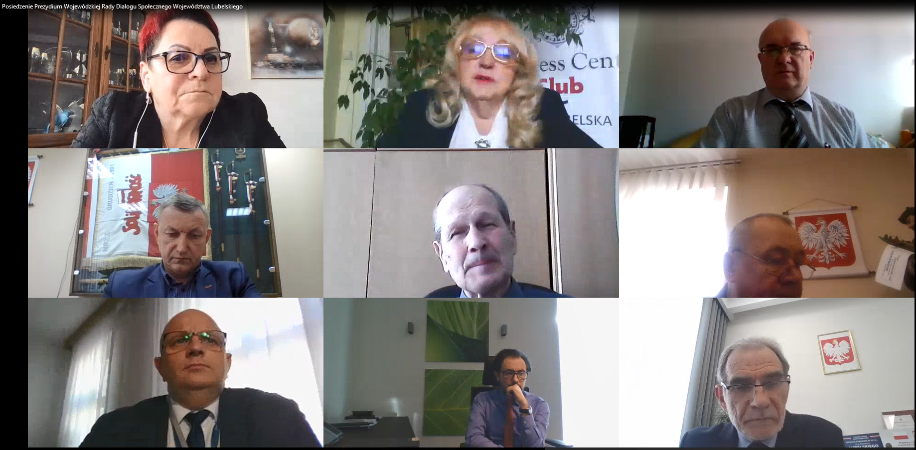 Zdalnie prowadzone posiedzenie Prezydium Wojewódzkiej Rady Dialogu Społecznego Województwa Lubelskiego. Na zdjęciu uwidoczniono członków Prezydium biorących udział w posiedzeniu oraz zaproszonych gości.