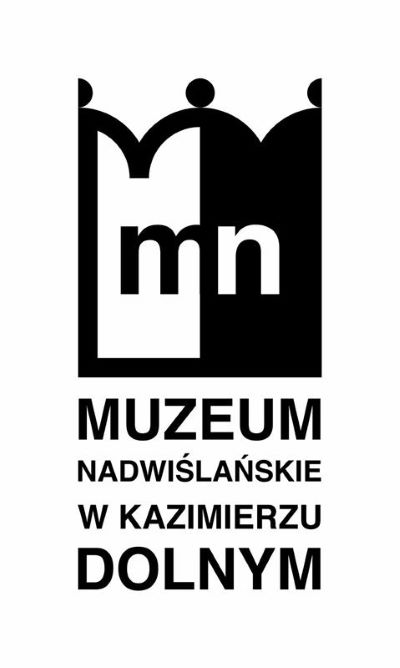 czarno-biały napis muzeum nadwiślańskie w kazimierzu dolnym