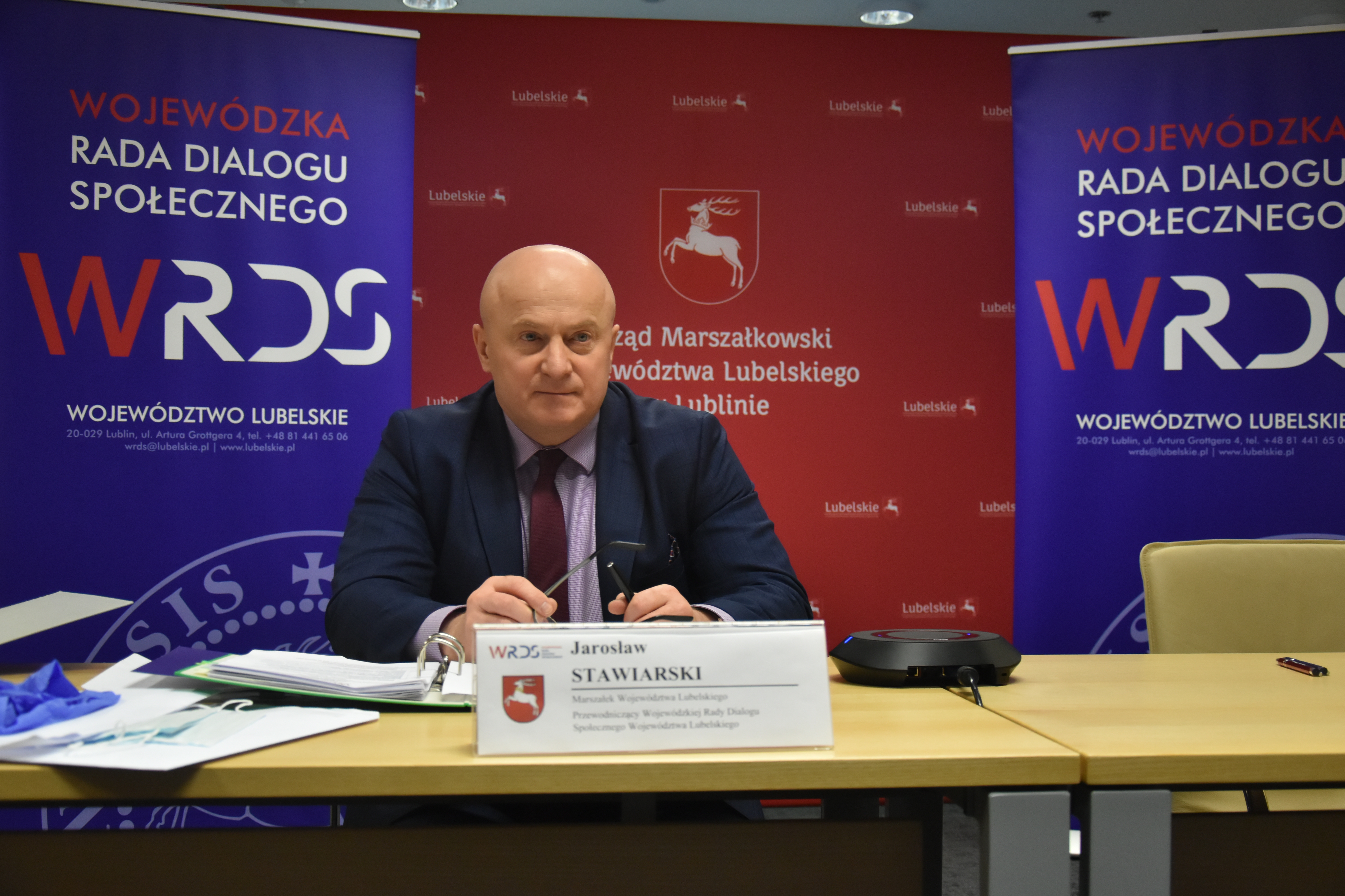 Przewodniczący Wojewódzkiej Rady Dialogu Społecznego Województwa Lubelskiego - Jarosław Stawiarski podczas posiedzenia plenarnego WRDS WL w dniu 15 kwietnia 2021 r.