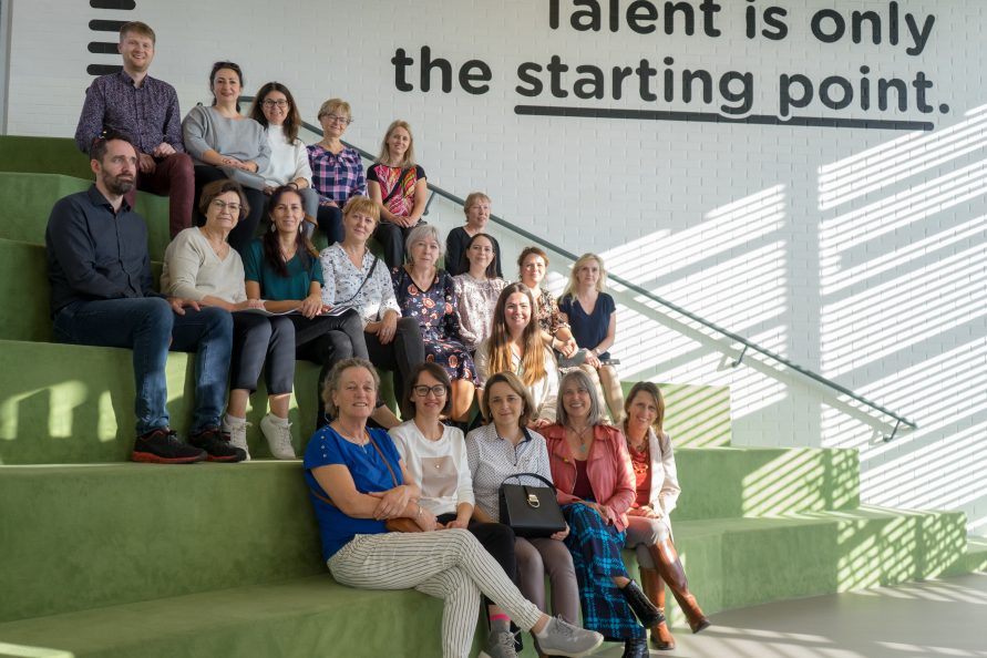 sieć regionów trójmorza i widok na mapę