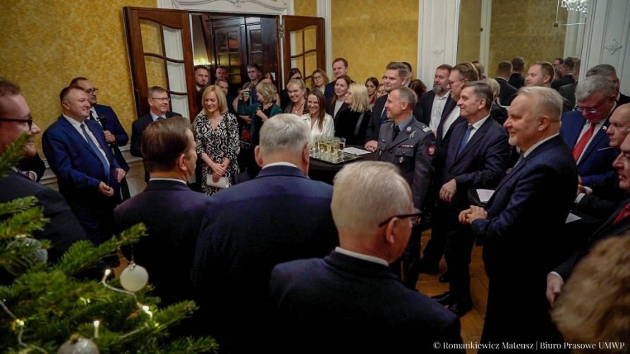 Uczestnicy spotkania wigilijnego w Domu Polski Wschodniej