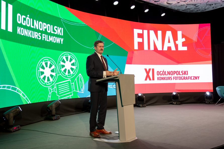 Członek Zarządu Zdzisław Szwed otwiera finał ogólnopolskiego konkursu fotograficznego