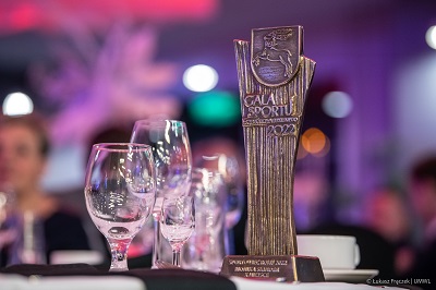 Widok na nagrodę wręczaną podczas Gali Sportu Województwa Lubelskiego 2022