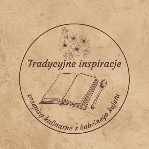 Otwarty zeszyt z leżącą obok łyżką i napis: Tradycyjne inspiracje przepisy kulinarne z babcinego kajetu