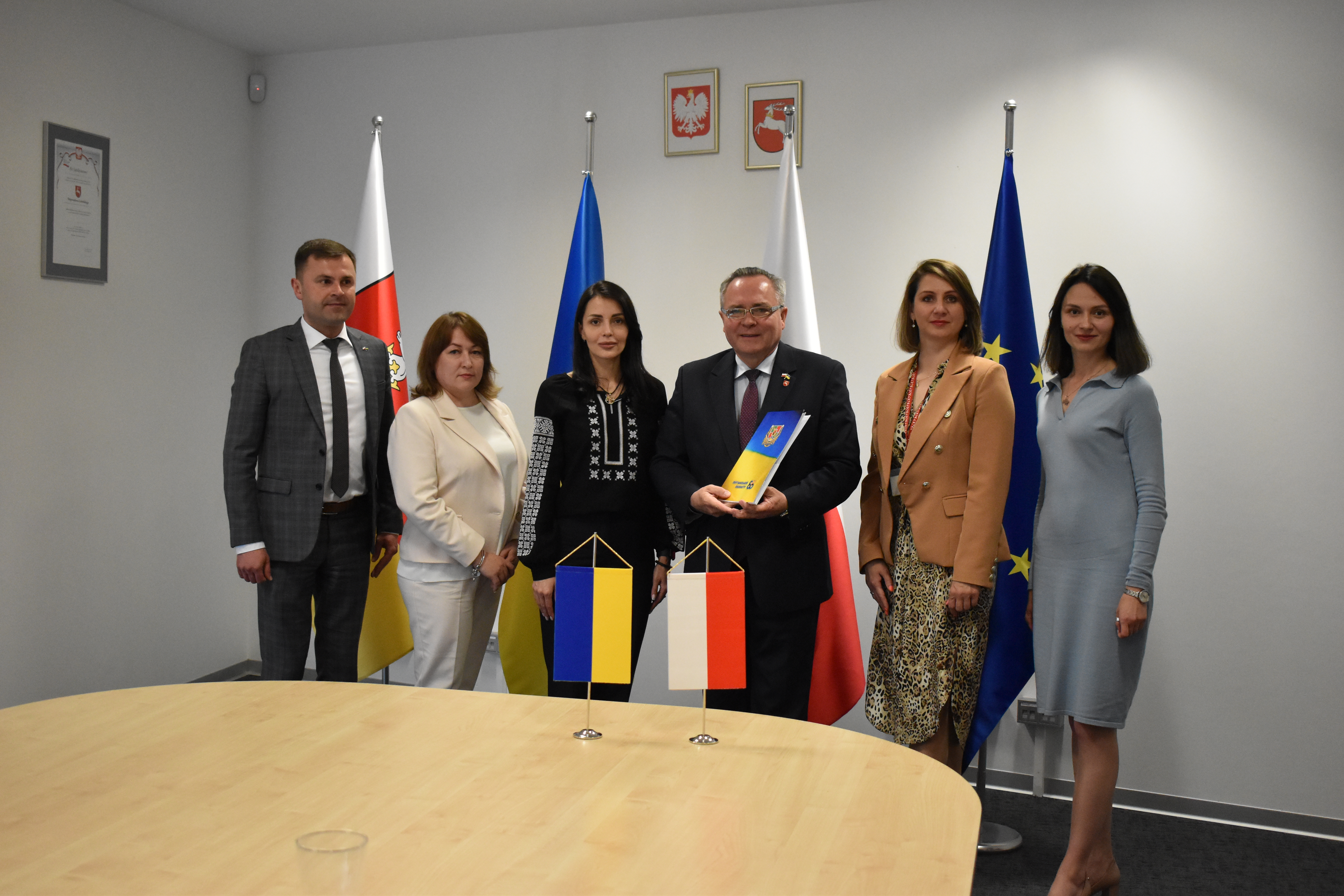 Wspólne zdjęcie ze spotkania z przedstawicielem z Obwodu Ługańskiego z