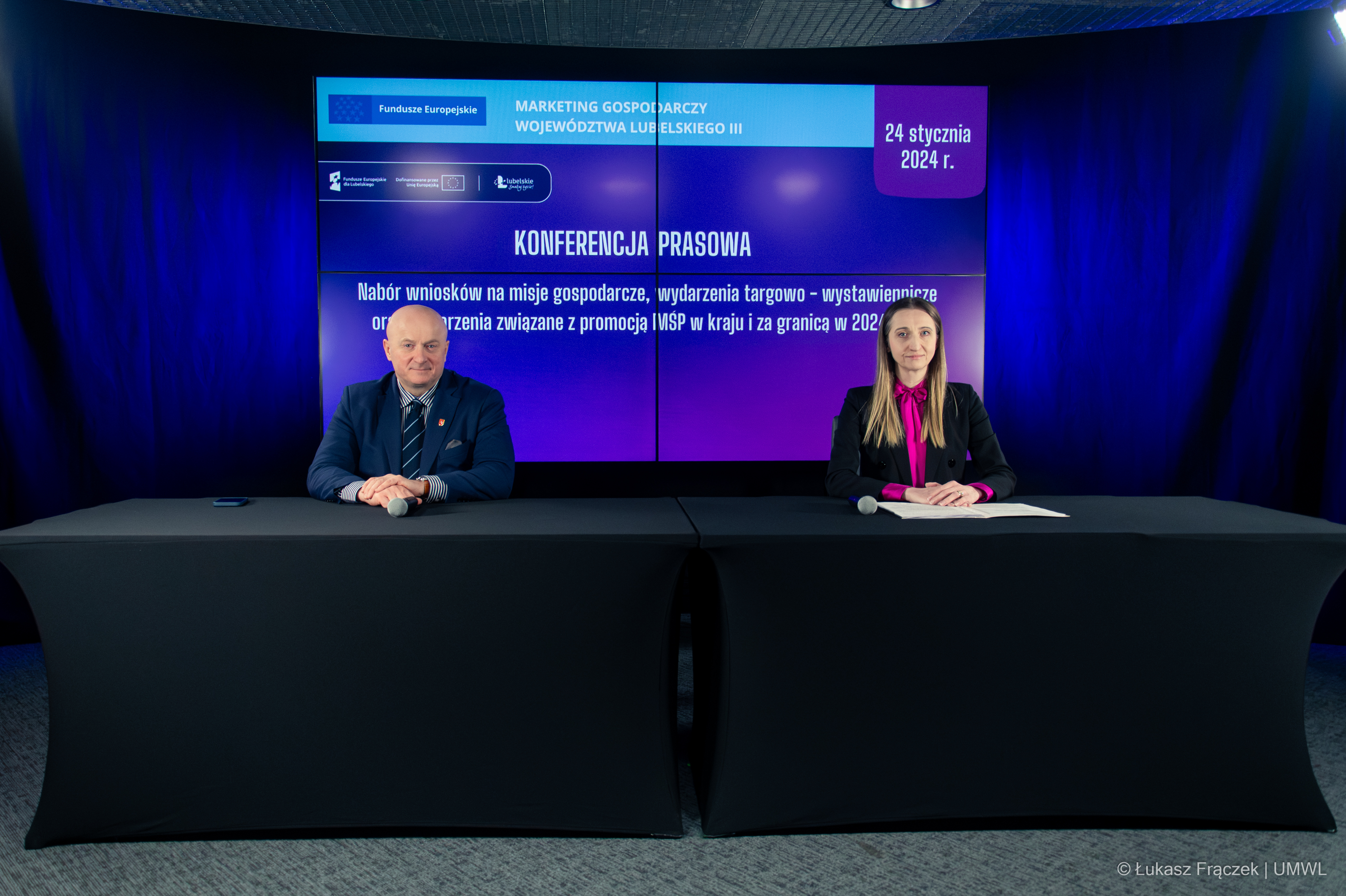 Jarosław Stawiarski marszałek województwa lubelskiego i Elwira Lorenz dyrektor Departamentu Gospodarski