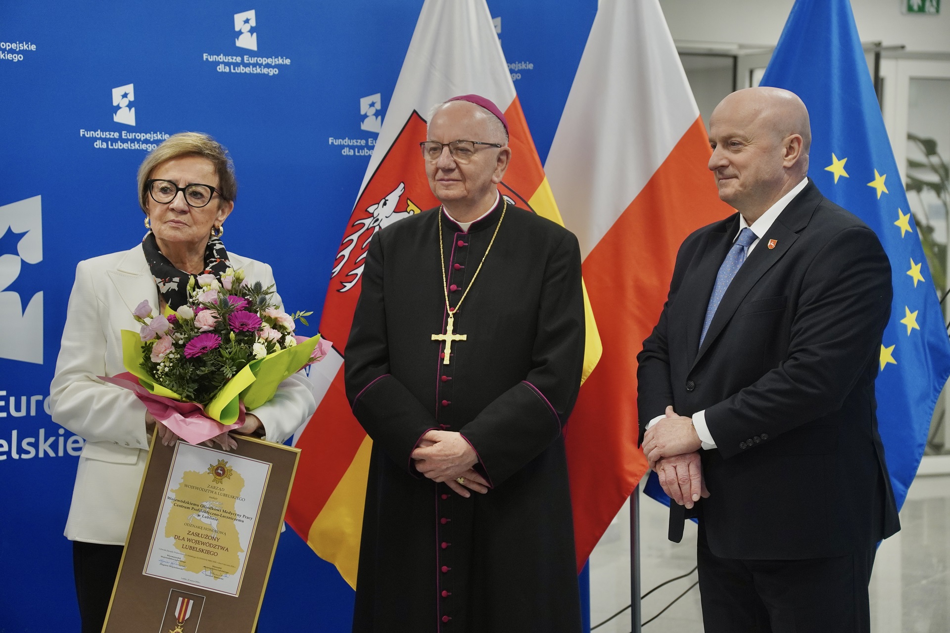 Anna Rutczyńska-Rumińska, arcybiskup Stanisław Budzik, Jarosław Stawiarski marszałek województwa lubelskiego