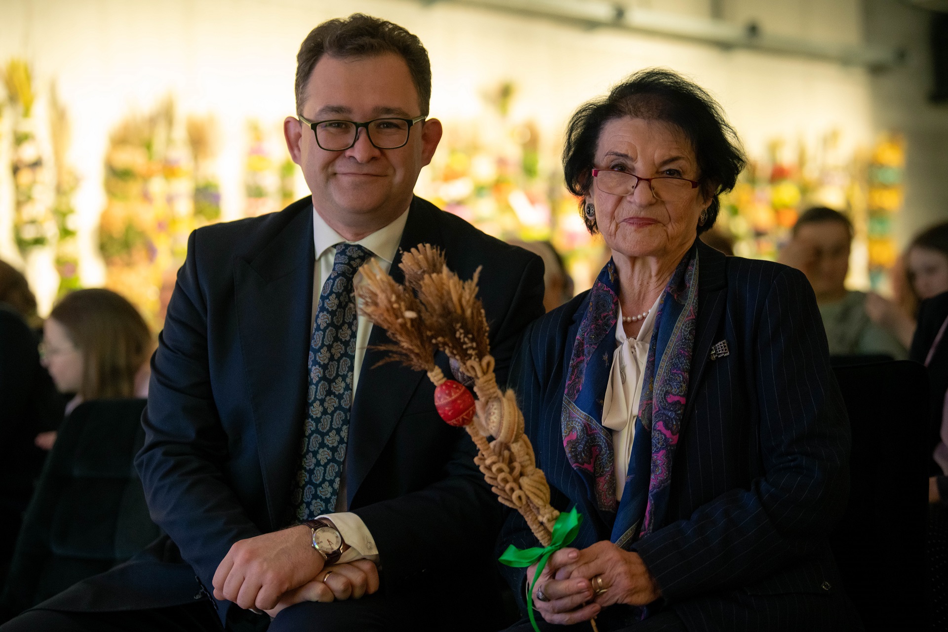 Członek Zarządu Bartłomiej Bałaban w towarzystwie laureatki medalu Zasłuzony dla Województwa Lubelskiego