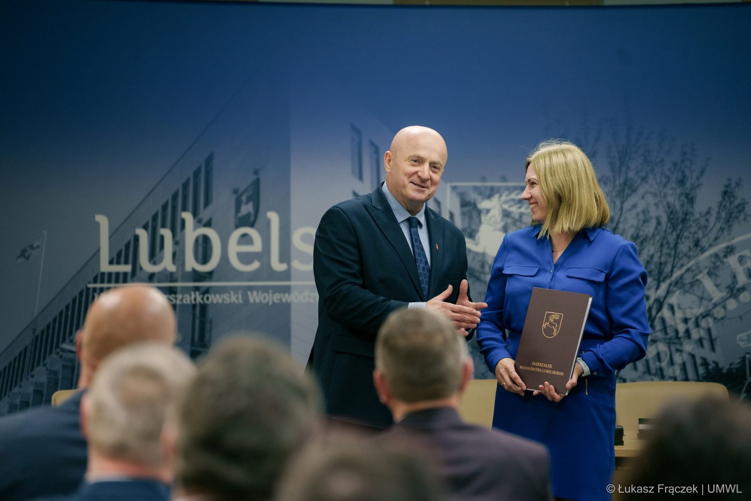 Wicemarszałek Piotr Breś i marszałek Jarosław Stawiarski