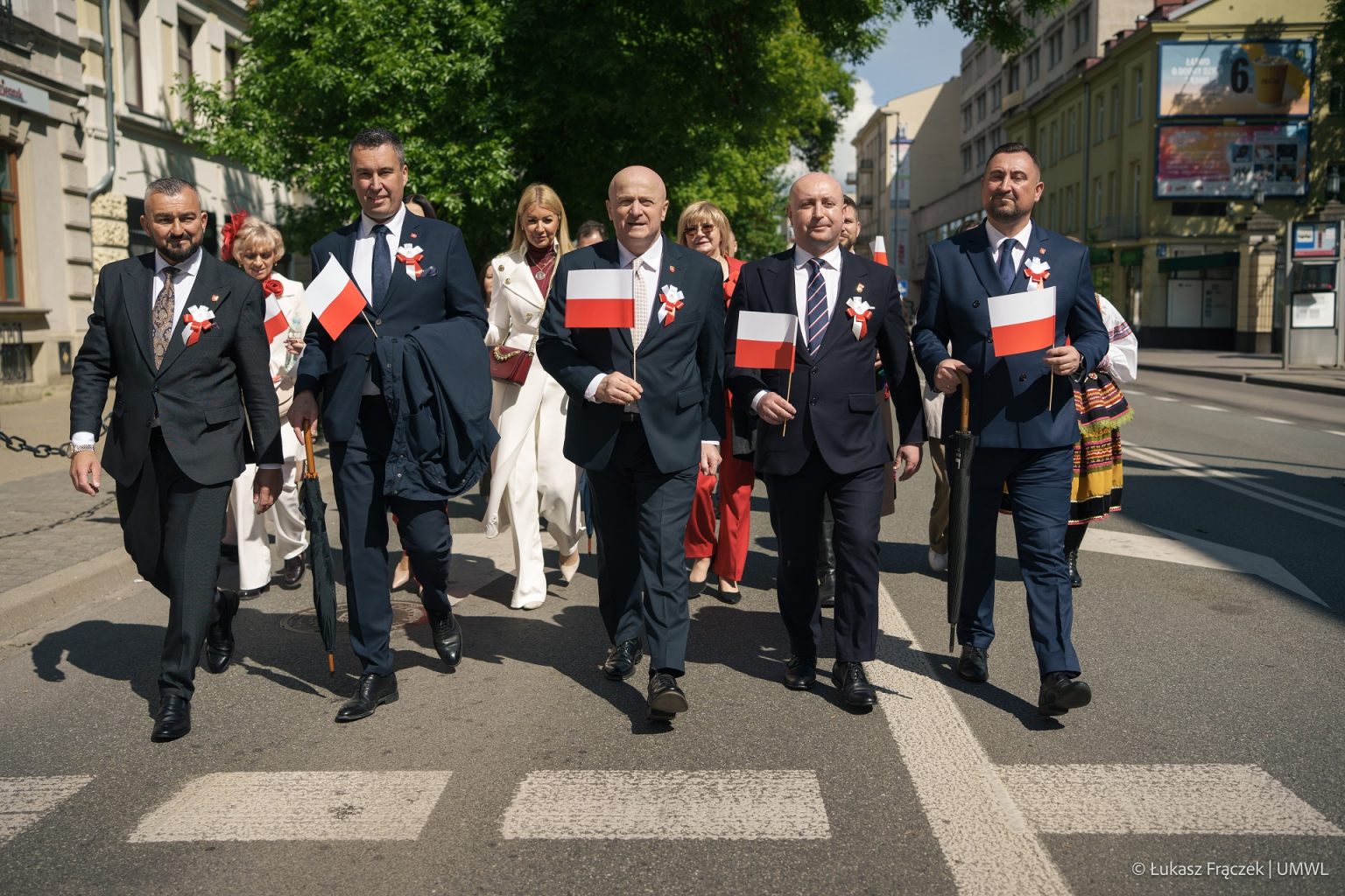 Członkowie Zarządu Wojewodztwa Lubelskiego na czele pochodu