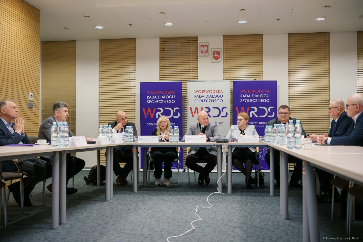 Członkowie podczas posiedzenia Prezydium Wojewódzkiej Rady Dialogu Społecznego