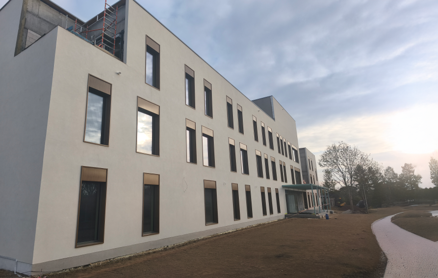 Bryła budynku Regionalnego Centrum Zdrowia Psychicznego Dzieci i Młodzieży