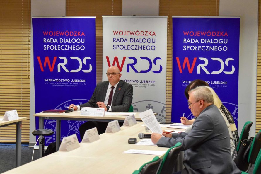 Przewodniczący podczas obrad zespołu