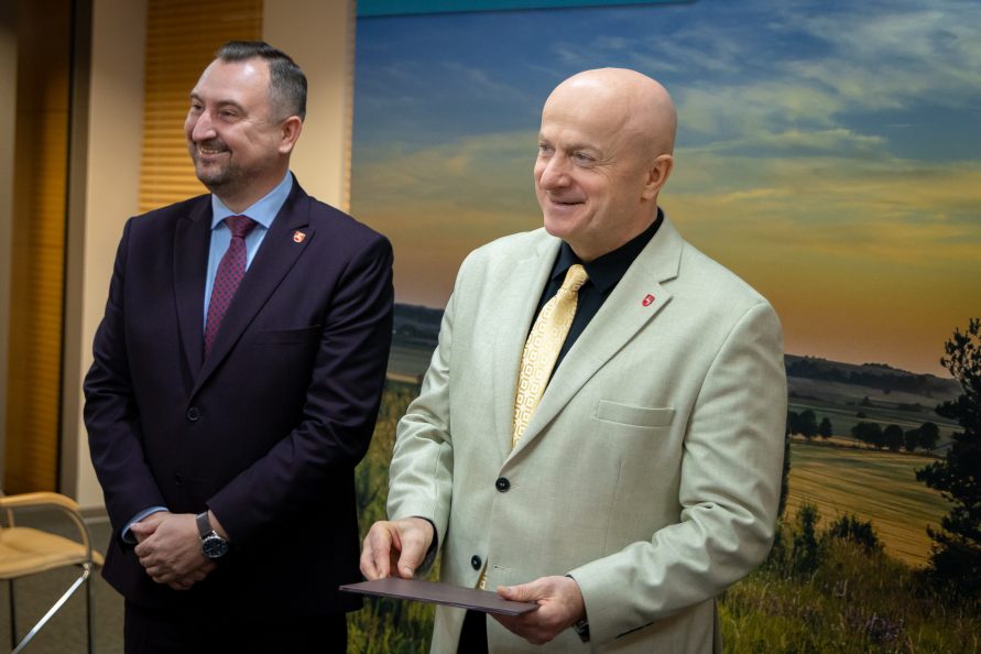 Od lewej: wicemarszałek województwa lubelskiego Marek Wojciechowski, marszałek województwa lubelskiego Jarosław Stawiarski